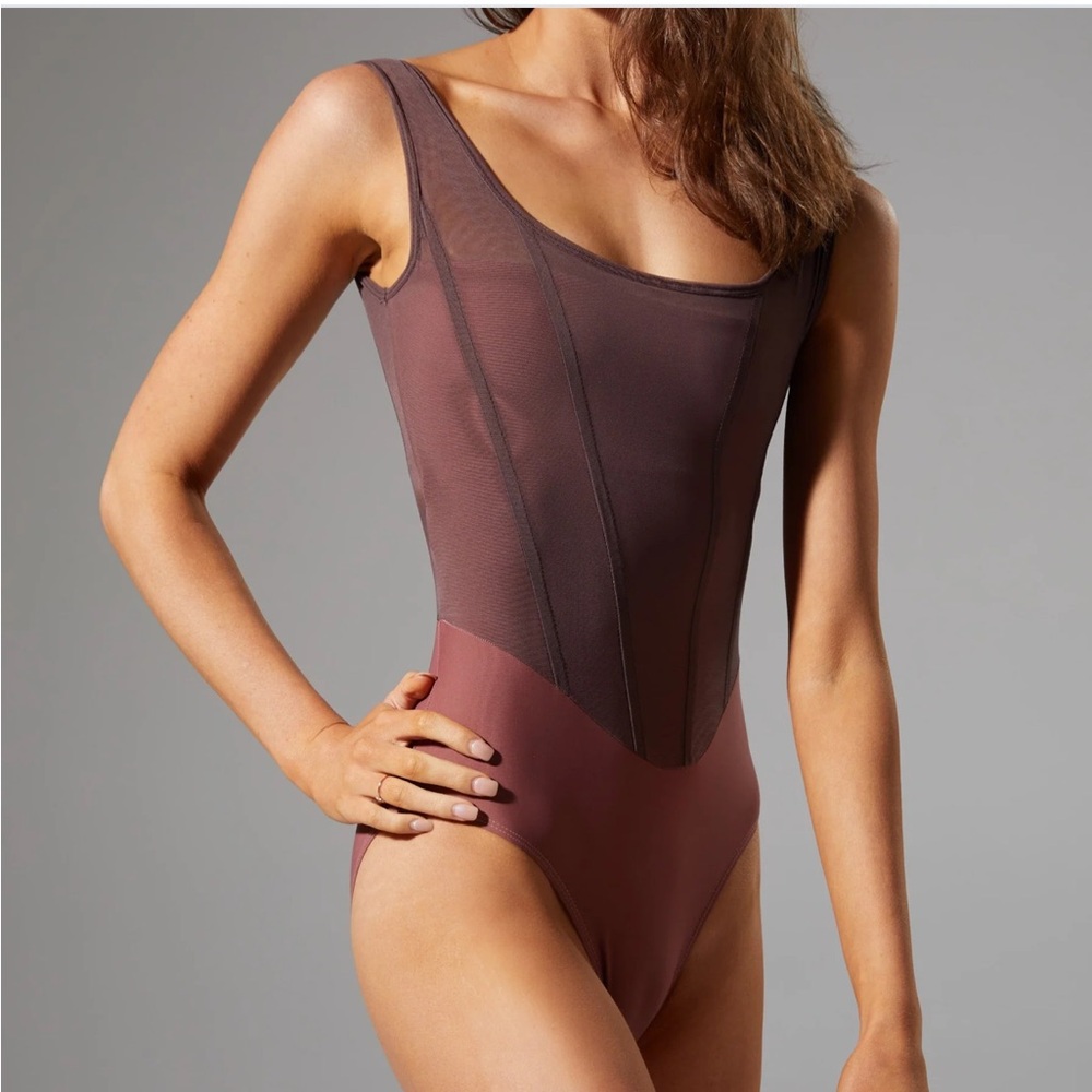 Bodile Sophia leotard, S/M in Rosewood Twilight